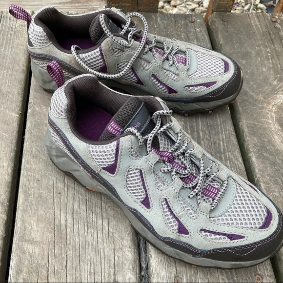 Columbia Hiking Shoe - Picture 6 of 10